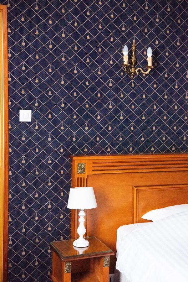 Hotel Jolly Roger Dunkirk Eksteriør billede